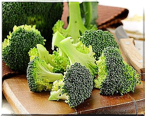 Ingredients for broccoli dish with chicken and rice