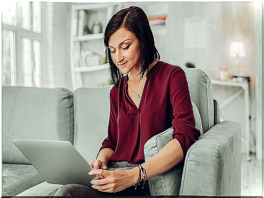 Woman with online psychologist