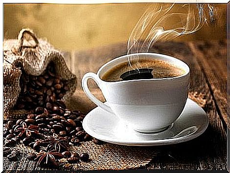 Foods to reduce appetite: black coffee