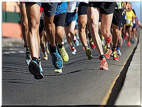 People running in a marathon