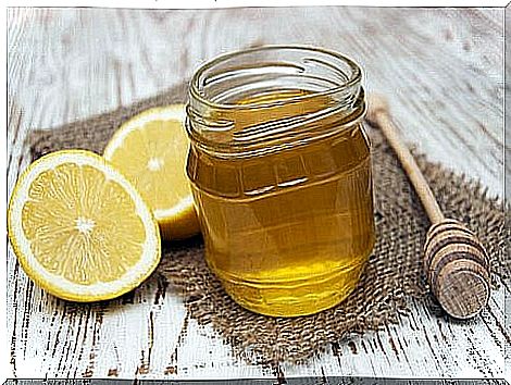 lemon with honey