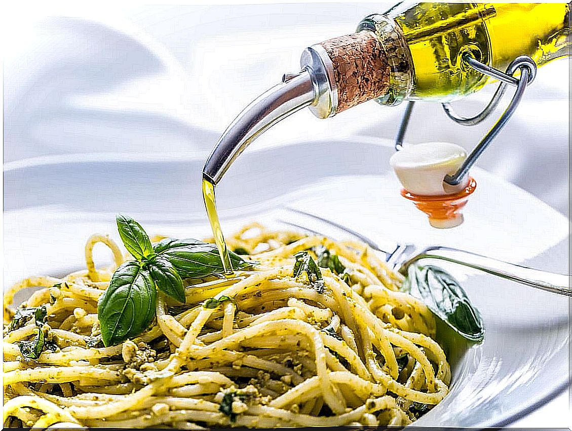 How to make homemade basil oil